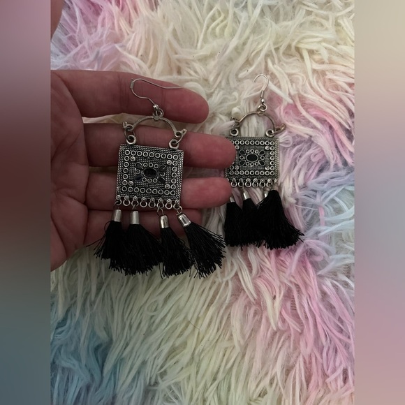 Boho Black Tassel Earrings with box and dust bag - Picture 3 of 7